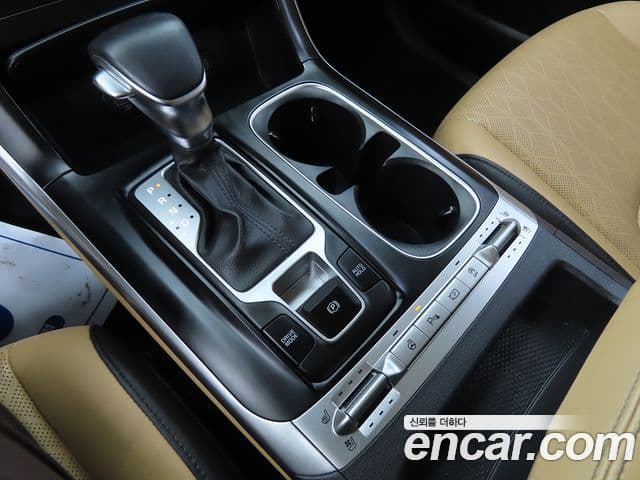 Kia Carnival 2021 — Фото 15/20