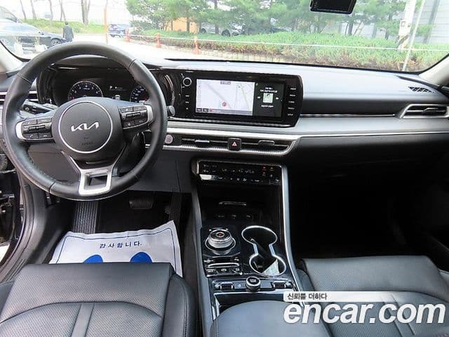 Kia K5 2022 — ფოტო 7/19