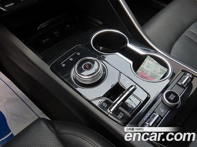 Kia K5 2022 — ფოტო 10/19
