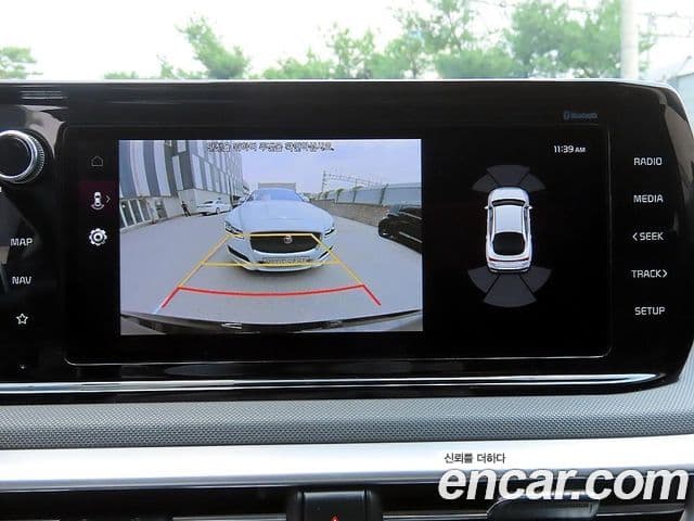 Kia K5 2022 — ფოტო 15/19