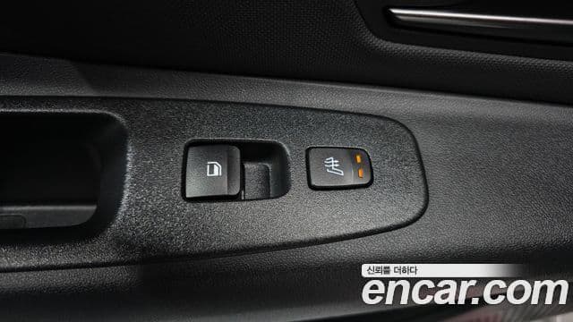 Hyundai The New Avante Hybrid 2022 — Photo 13/33