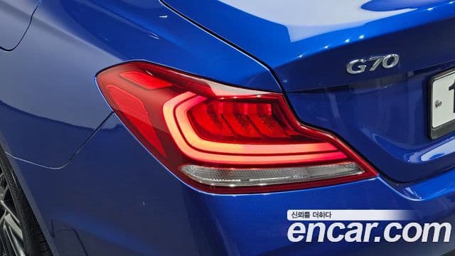 Genesis G70 2018 — Photo 4/37