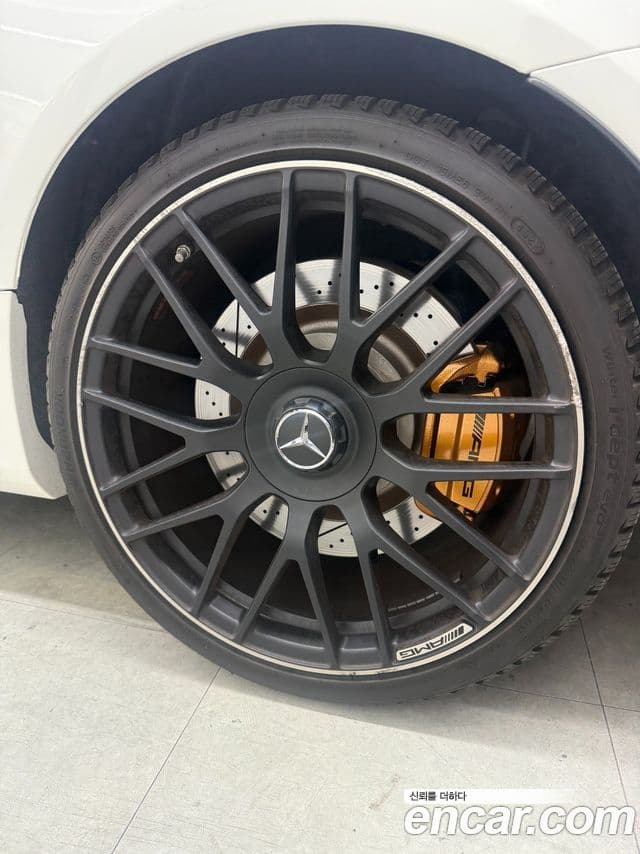 Mercedes-Benz C-Class 2018 — Фото 14/15
