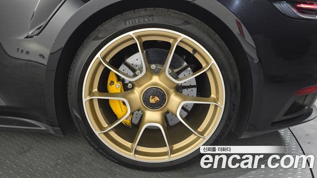 Porsche 911 2022 — Photo 24/31