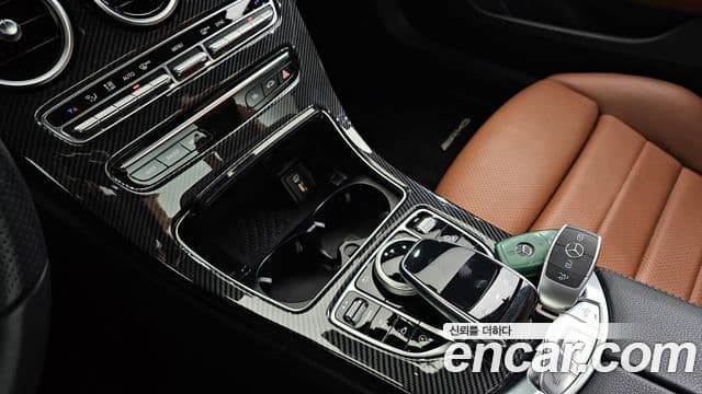 Mercedes-Benz C-Class 2020 — Photo 22/30