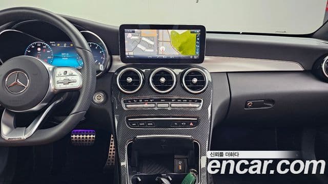 Mercedes-Benz C-Class 2020 — Photo 9/30