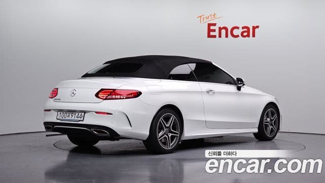 Mercedes-Benz C-Class 2020 — Photo 4/30