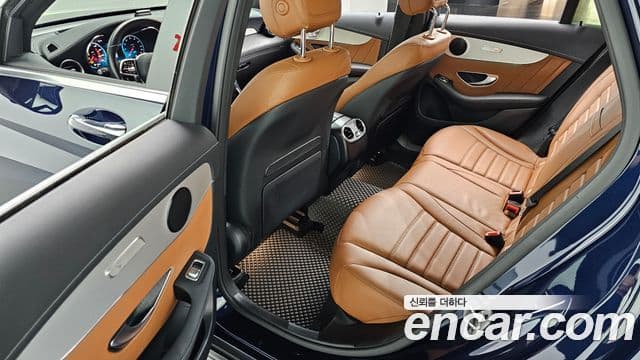 Mercedes-Benz GLC-Class 2022 — ფოტო 11/20