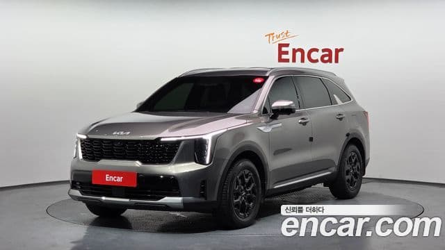 Kia Sorento 2023 — ფოტო 1/20