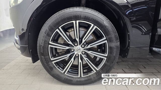 Volvo XC60 2018 — Şəkil 5/20