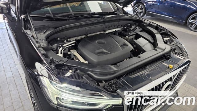 Volvo XC60 2018 — Şəkil 6/20