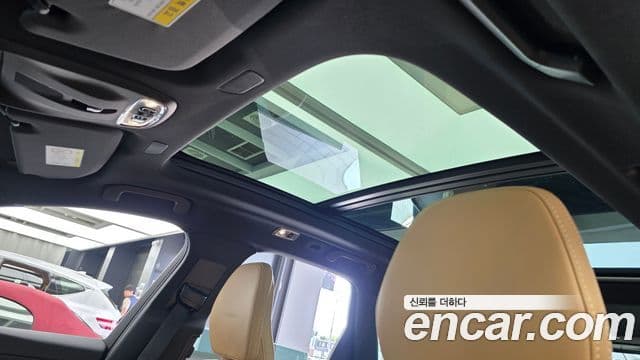 Volvo XC60 2018 — Şəkil 17/20