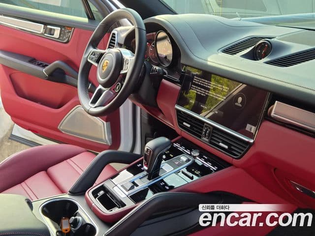 Porsche Cayenne 2022 — Şəkil 17/20
