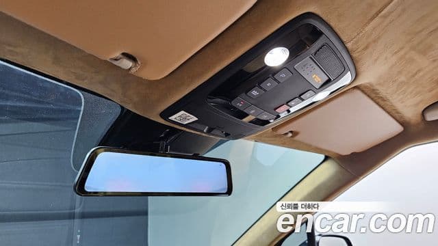 Kia Carnival 2022 — Фото 19/20