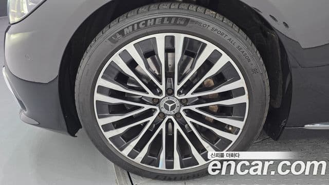 Mercedes-Benz S-Class 2021 — ფოტო 26/34