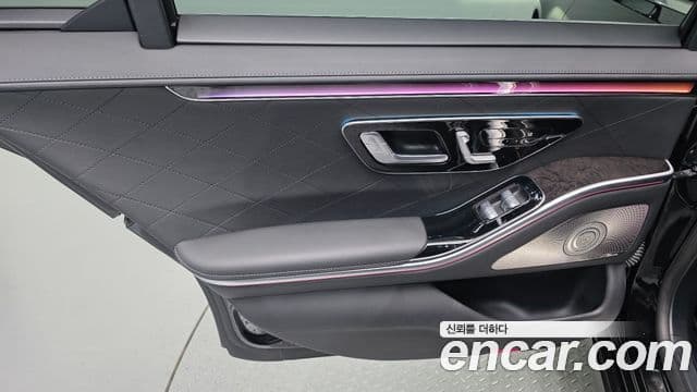 Mercedes-Benz S-Class 2021 — ფოტო 31/34