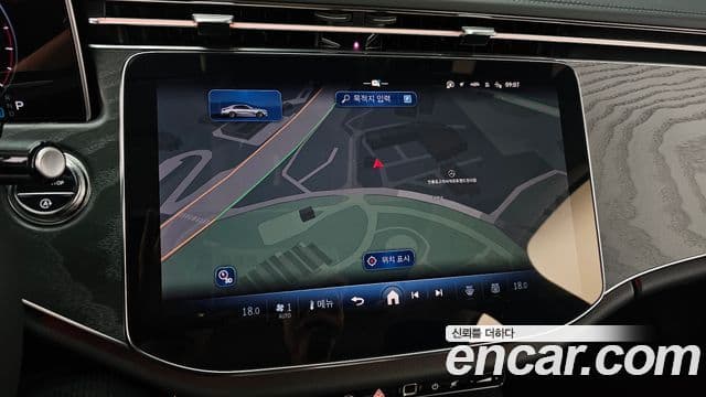 Mercedes-Benz E-Class 2025 — Фото 14/20