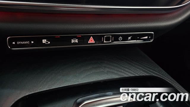 Mercedes-Benz E-Class 2025 — Фото 18/20