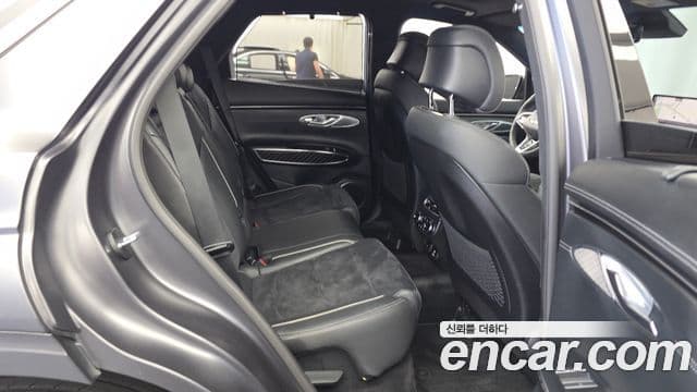 Genesis GV70 2021 — ფოტო 11/20