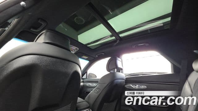 Genesis GV70 2021 — ფოტო 17/20