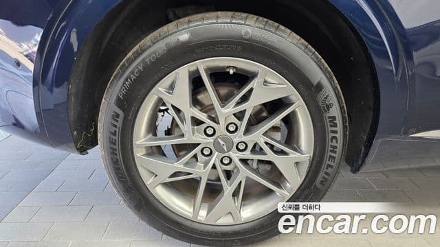 Genesis GV70 2022 — ფოტო 5/20