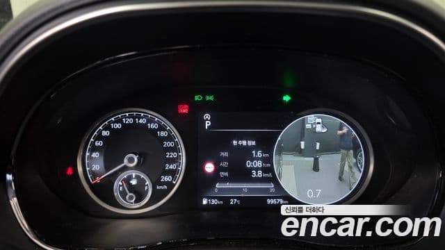 Genesis GV70 2022 — ფოტო 8/20