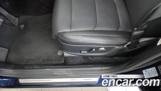 Genesis GV70 2022 — Photo 13/33