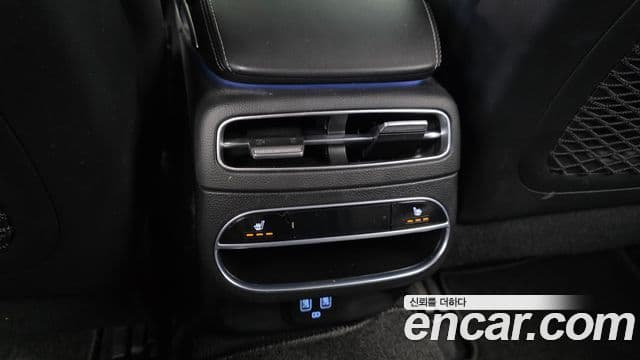 Genesis GV70 2022 — Photo 2/33
