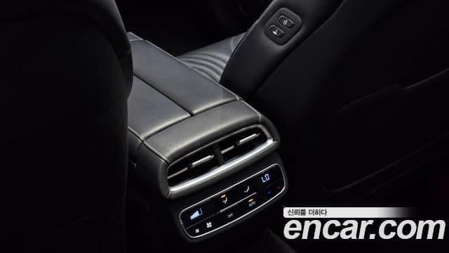 Genesis G80 2020 — Photo 8/31