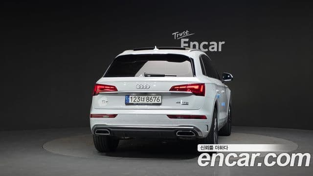 Audi Q5 2021 — Şəkil 4/20