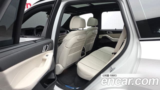 BMW X5 2025 — Photo 26/32