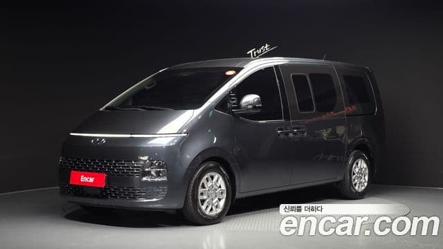 Hyundai Staria 2022 — Фото 1/20