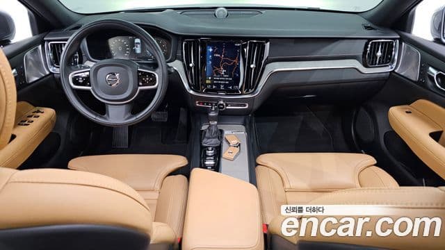 Volvo V60 Cross Country 2020 — ფოტო 7/20
