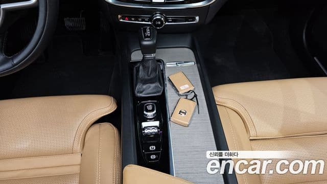 Volvo V60 Cross Country 2020 — ფოტო 9/20