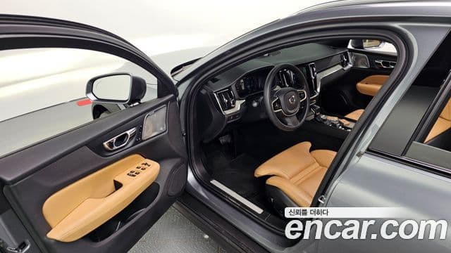 Volvo V60 Cross Country 2020 — ფოტო 10/20