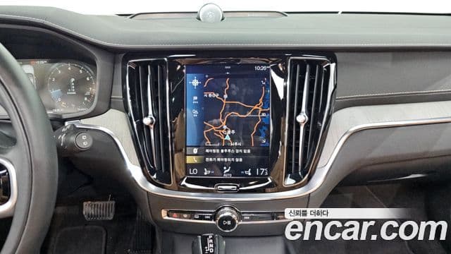 Volvo V60 Cross Country 2020 — ფოტო 12/20