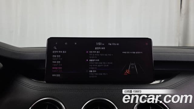 Kia Stinger 2021 — ფოტო 15/20