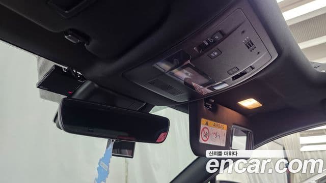 Lexus UX250h 2020 — Şəkil 18/20
