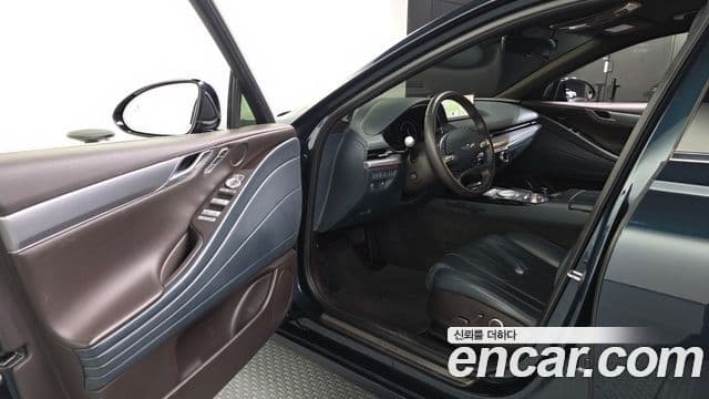 Genesis Electrified G80 2021 — Şəkil 10/20