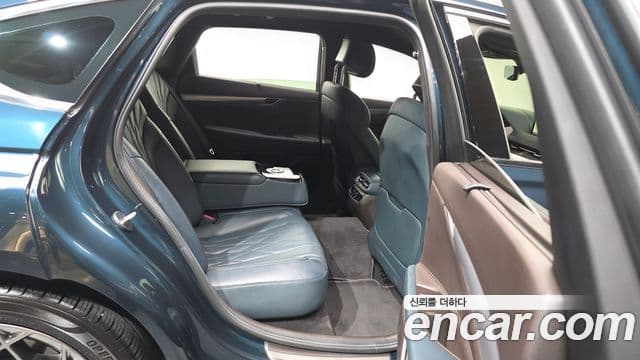 Genesis Electrified G80 2021 — Şəkil 12/20