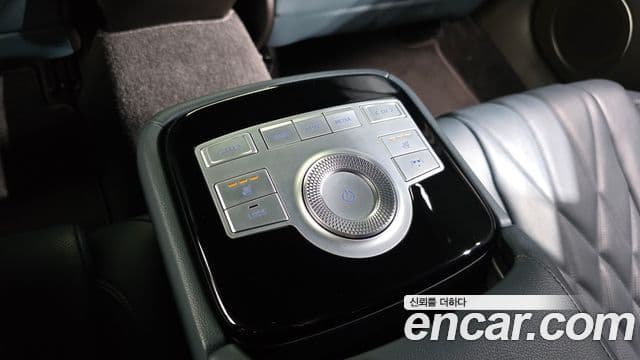 Genesis Electrified G80 2021 — Şəkil 19/20