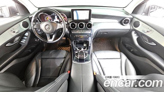 Mercedes-Benz GLC-Class 2018 — ფოტო 7/20