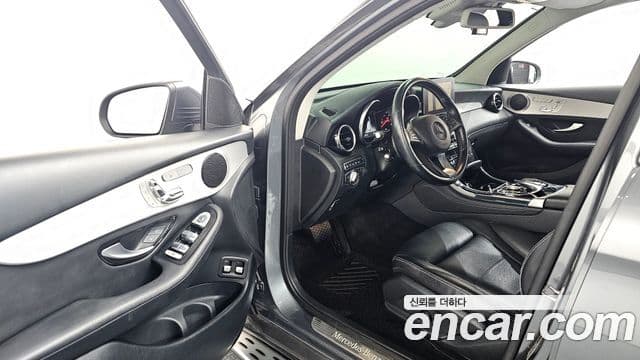 Mercedes-Benz GLC-Class 2018 — ფოტო 10/20