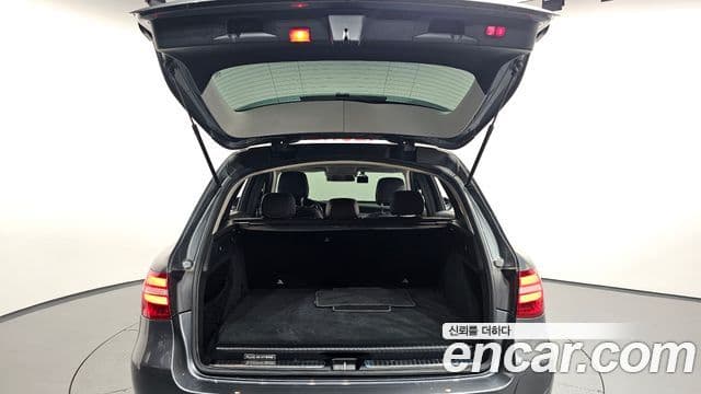 Mercedes-Benz GLC-Class 2018 — ფოტო 17/20