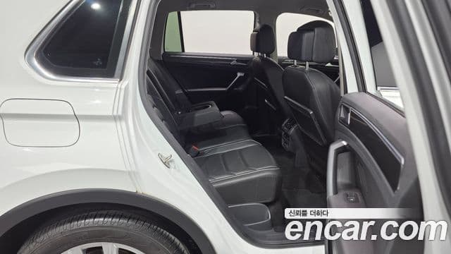 Volkswagen Tiguan 2020 — Şəkil 11/20