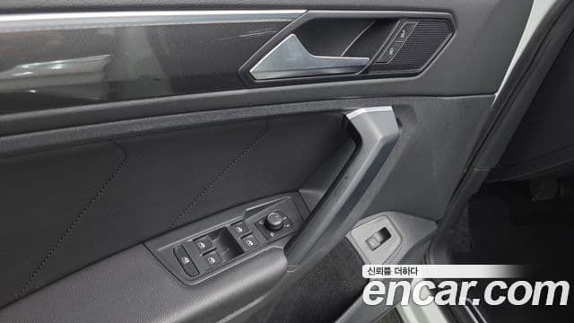 Volkswagen Tiguan 2020 — Şəkil 17/20