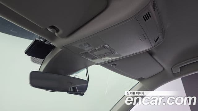 Volkswagen Tiguan 2020 — Şəkil 18/20