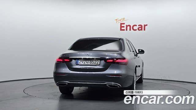 Mercedes-Benz E-Class 2022 — Şəkil 4/20