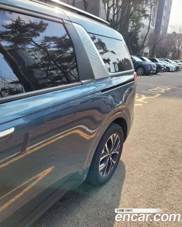 Kia Carnival 2022 — Şəkil 13/14