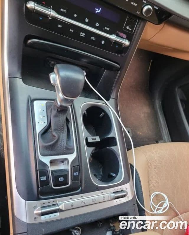 Kia Carnival 2022 — Şəkil 14/14
